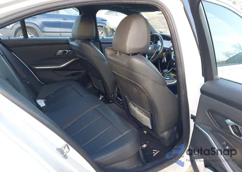 2019 BMW 330I xDrive z USA, uszkodzony, nr VIN WBA5R7C58KAJ87283